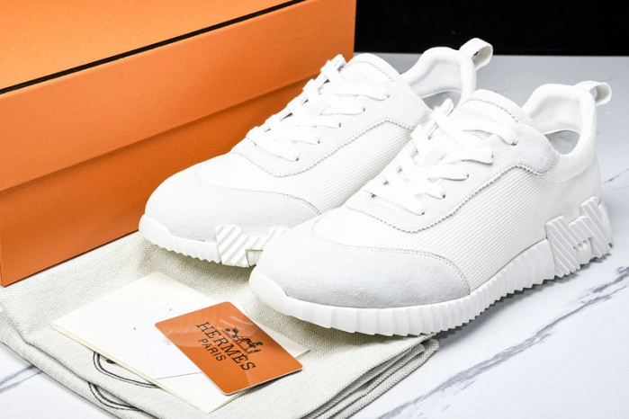 HER*MES Sneaker