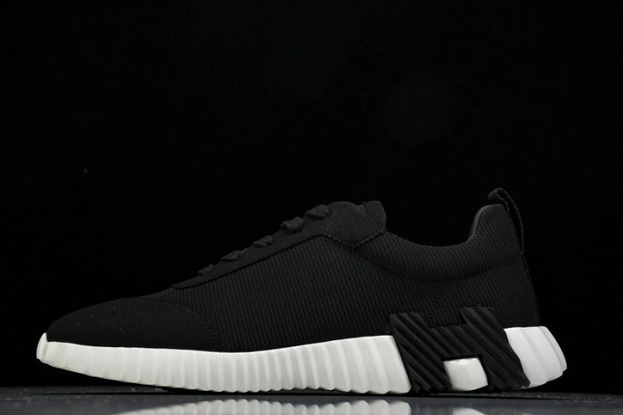 HER*MES Sneaker