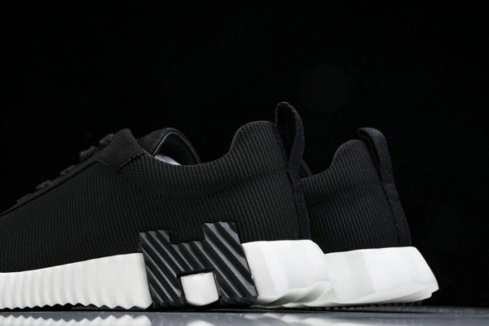 HER*MES Sneaker