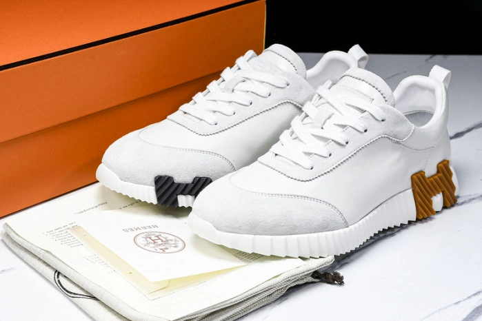 HER*MES Sneaker