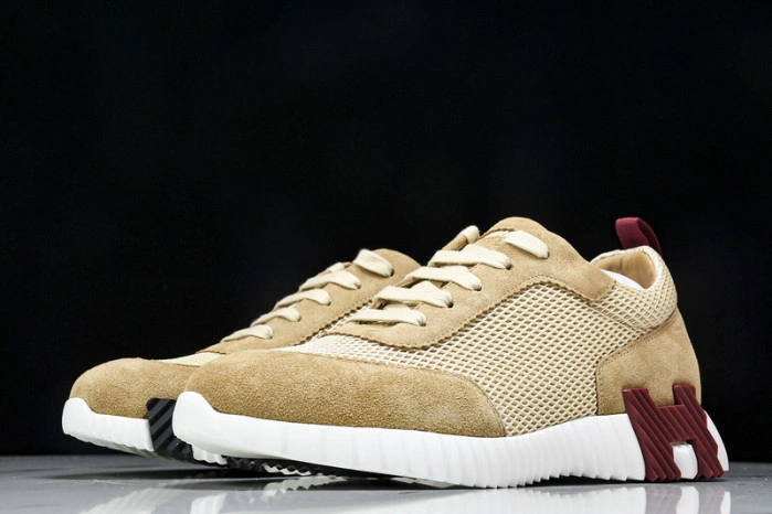 HER*MES Sneaker