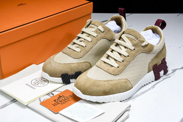 HER*MES Sneaker