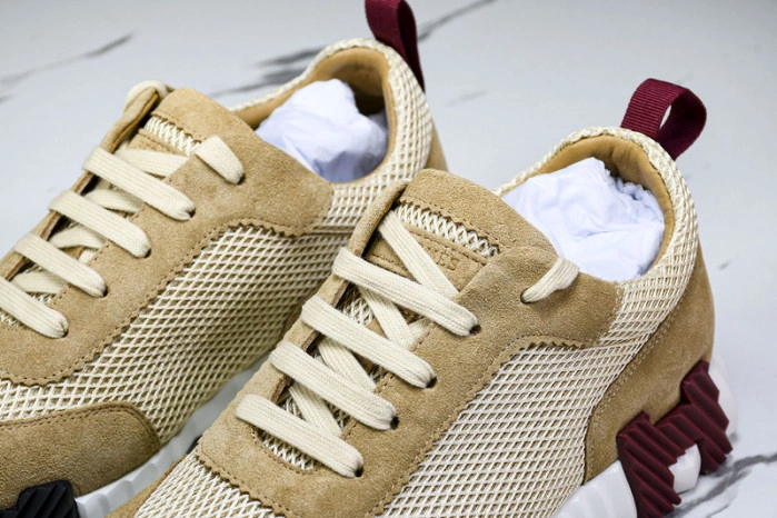 HER*MES Sneaker