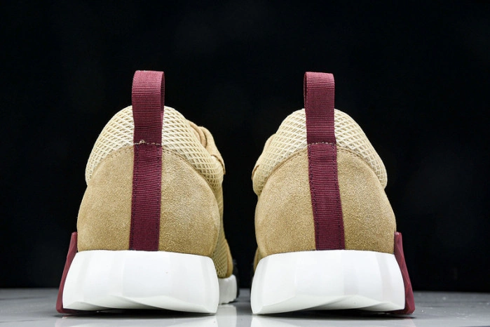 HER*MES Sneaker
