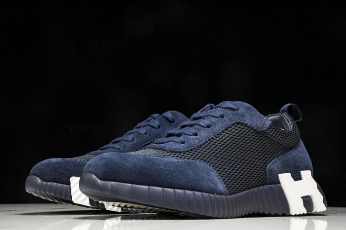 HER*MES Sneaker