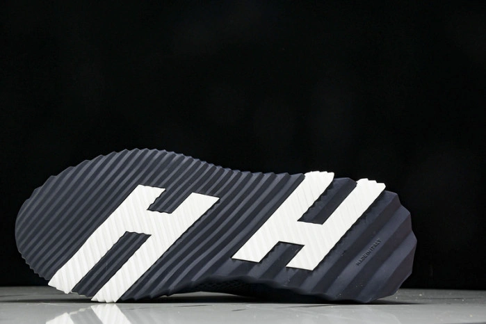 HER*MES Sneaker