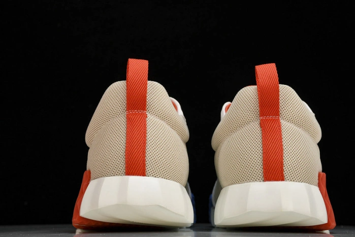 HER*MES Sneaker