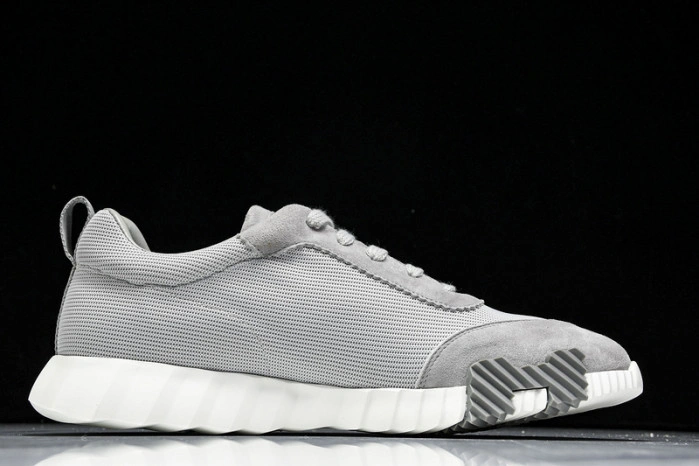 HER*MES Sneaker