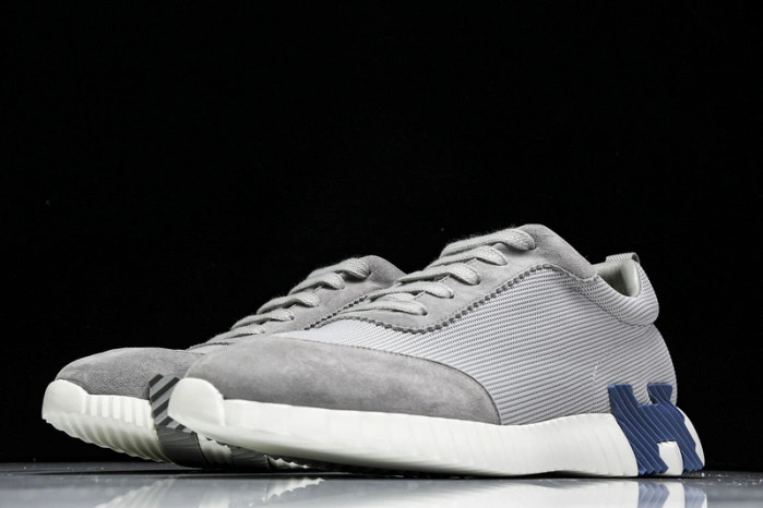 HER*MES Sneaker
