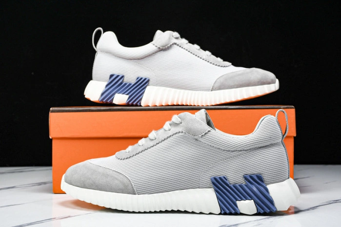 HER*MES Sneaker