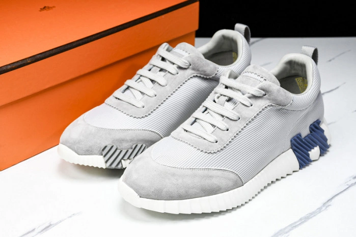 HER*MES Sneaker