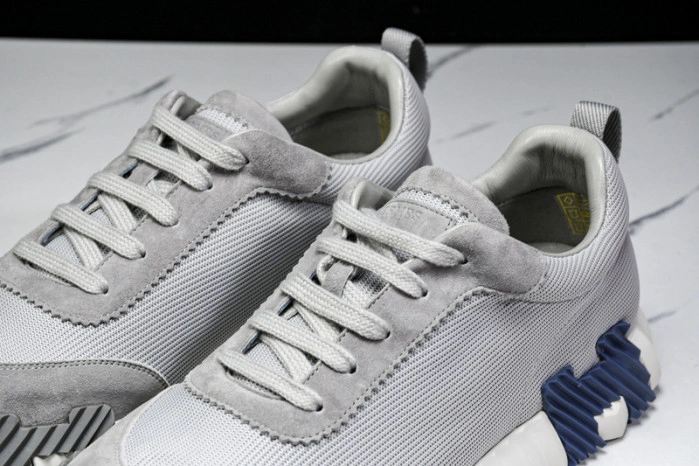 HER*MES Sneaker