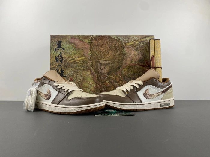 JORDAN 1 RETRO LOW  HF5743-221
