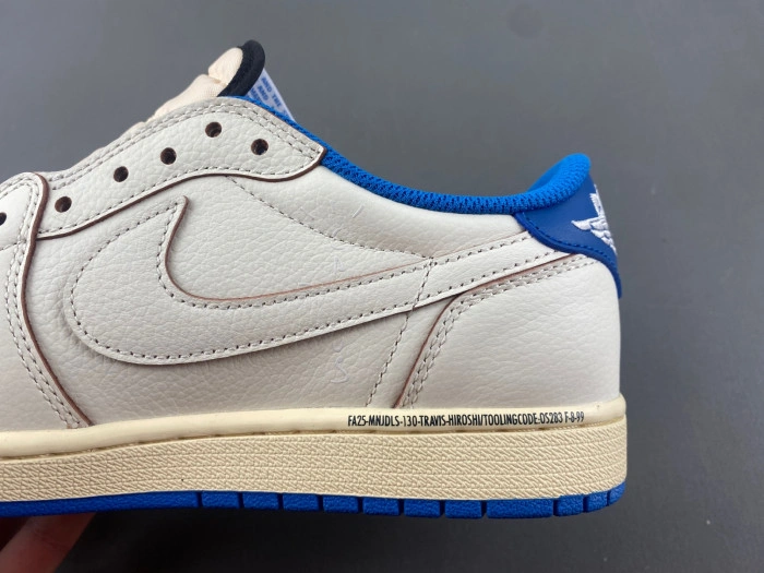 JORDAN 1 RETRO LOW OG SP TRAVIS SCOTT   DM7866-104