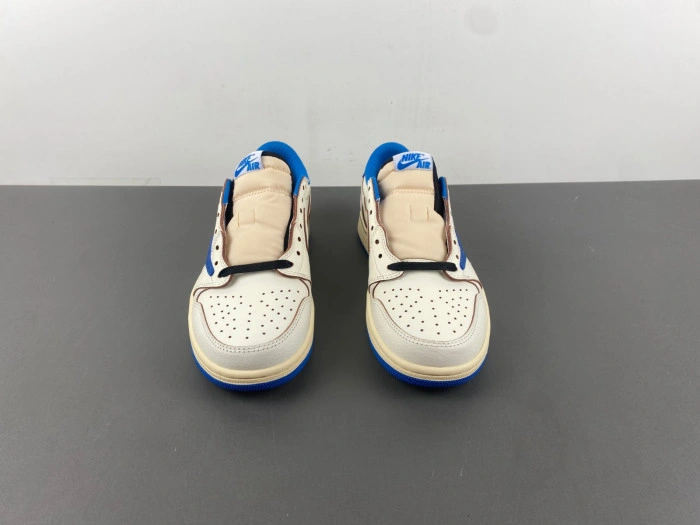 JORDAN 1 RETRO LOW OG SP TRAVIS SCOTT   DM7866-104