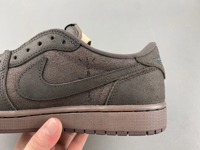 JORDAN 1 RETRO LOW OG SP TRAVIS SCOTT   DM7866-202