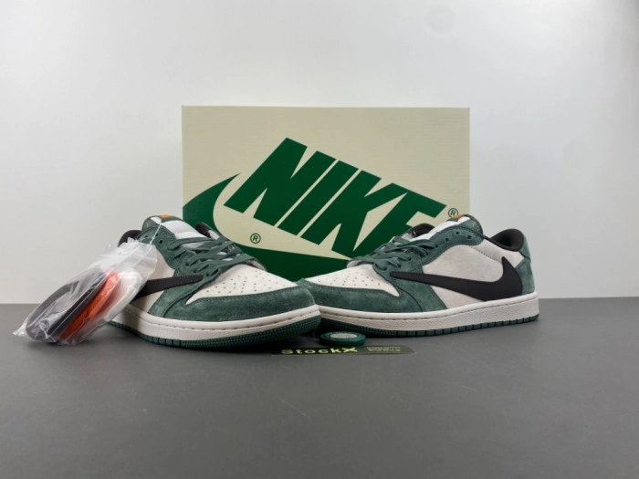 JORDAN 1 RETRO LOW OG SP TRAVIS SCOTT   DW7866-199