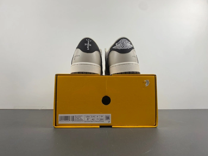 JORDAN 1 RETRO LOW OG SP TRAVIS SCOTT   LX1988-100