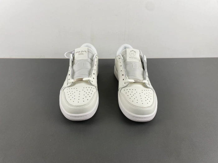 JORDAN 1 RETRO LOW OG SP TRAVIS SCOTT   OG1228-111