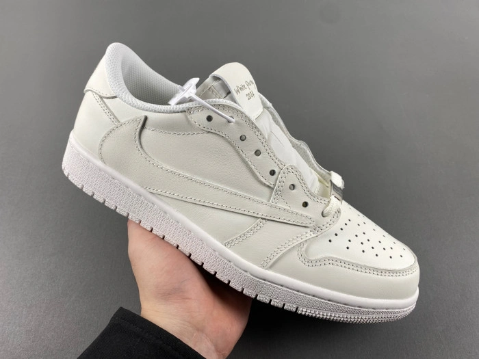 JORDAN 1 RETRO LOW OG SP TRAVIS SCOTT   OG1228-111