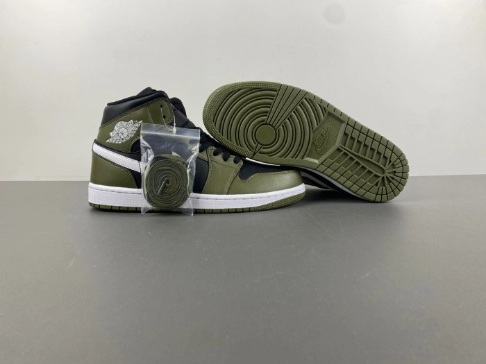 JORDAN 1 mid  BQ8426-092