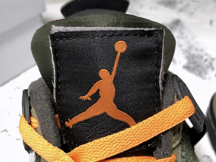 JORDAN 4 RETRO UNDEFEATED JBM351
