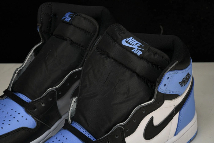 Jordan 1 High OG UNC Toe  DZ5485-400