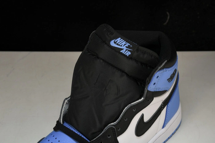 Jordan 1 High OG UNC Toe  DZ5485-400