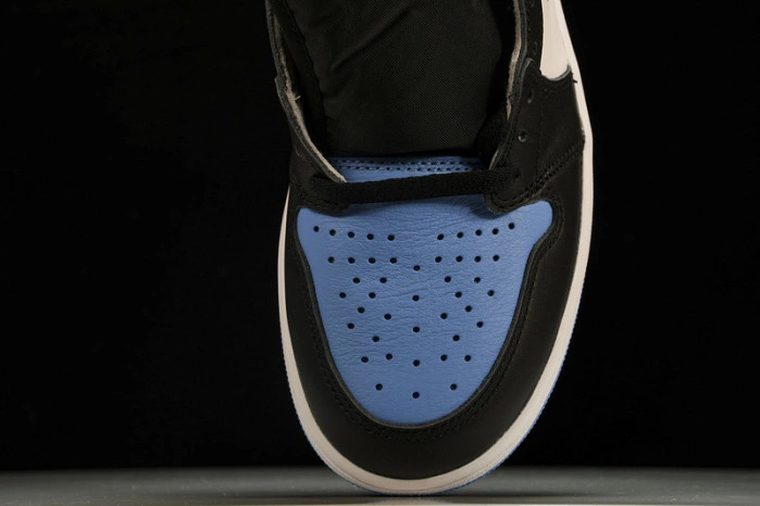 Jordan 1 High OG UNC Toe  DZ5485-400