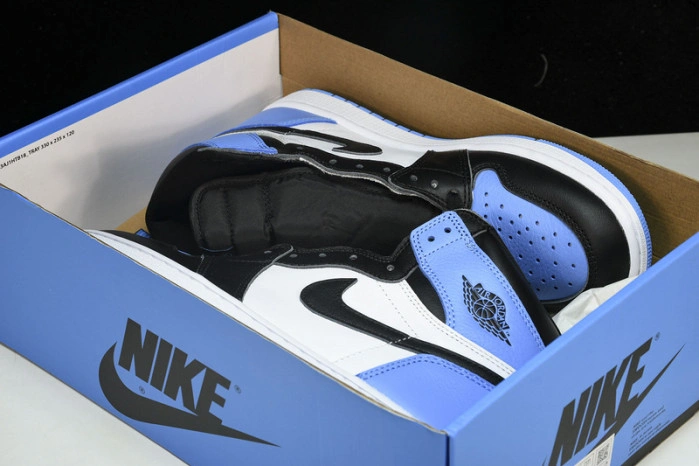 Jordan 1 High OG UNC Toe  DZ5485-400