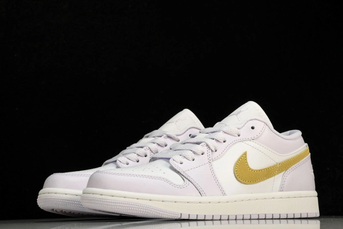 Jordan 1 Low Barely Grape DC0774-501