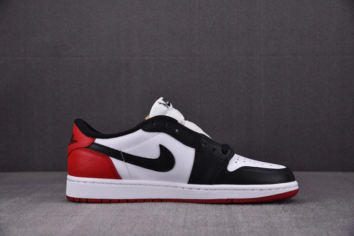 Jordan 1 Low Black Toe (GS) 553560-116