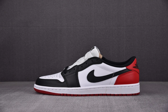 Jordan 1 Low Black Toe (GS) 553560-116