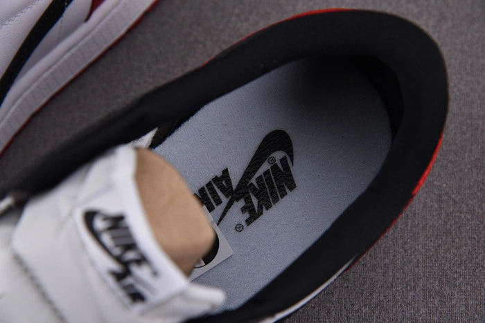Jordan 1 Low Black Toe (GS) 553560-116