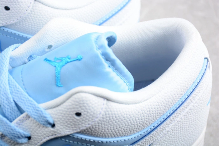 Jordan 1 Low SE Reverse Ice Blue DV1299-104