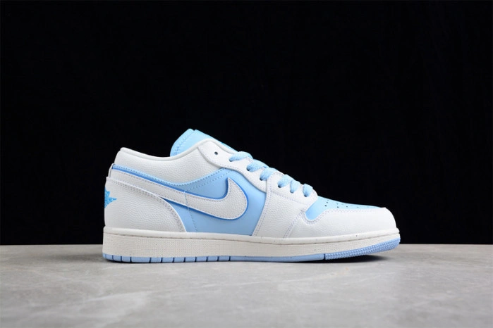 Jordan 1 Low SE Reverse Ice Blue DV1299-104