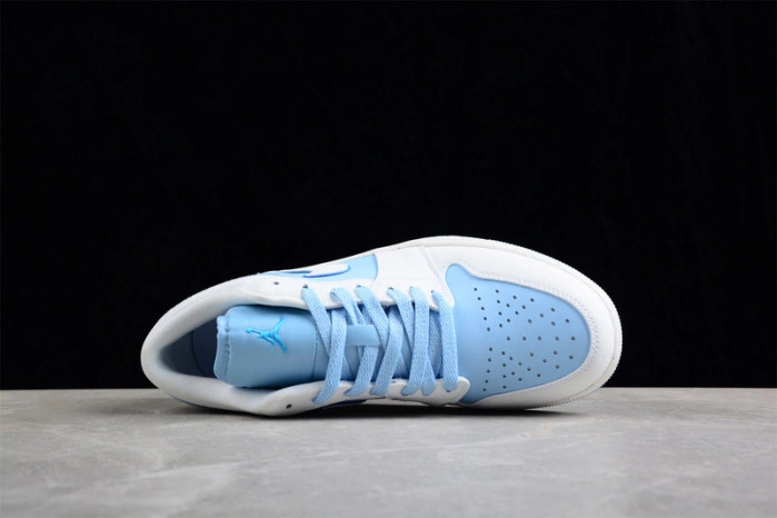 Jordan 1 Low SE Reverse Ice Blue DV1299-104