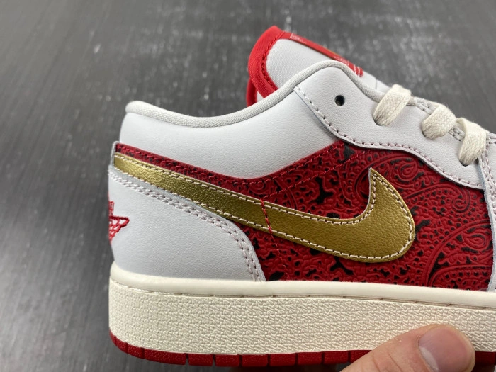 Jordan 1 Low Spades   DJ5186-100