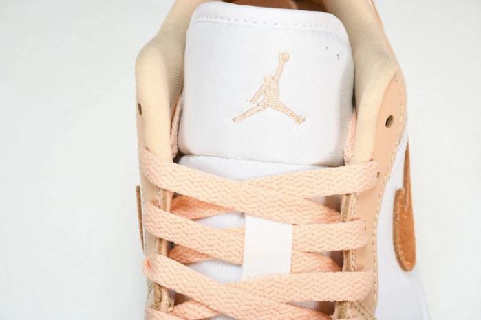 Jordan 1 Low Sunset Haze   DC0774-801