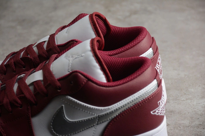 Jordan 1 Low White Bordeaux 553558-615