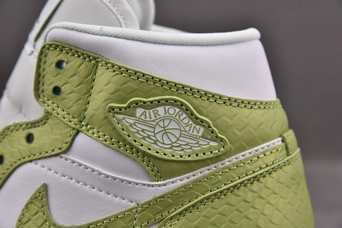 Jordan 1 Mid Green Python (W)  DV2959-113