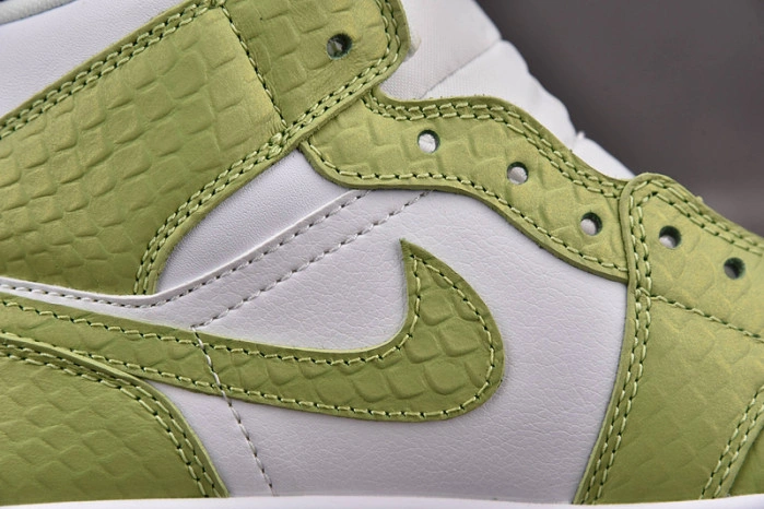 Jordan 1 Mid Green Python (W)  DV2959-113