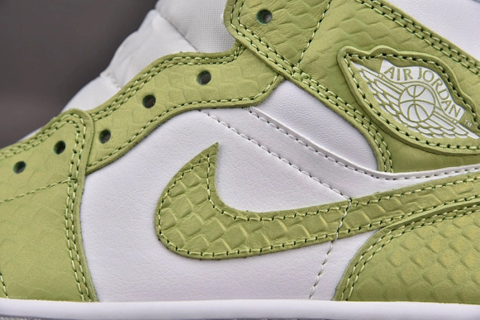 Jordan 1 Mid Green Python (W)  DV2959-113