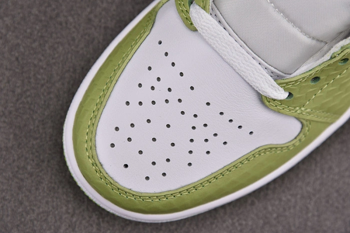 Jordan 1 Mid Green Python (W)  DV2959-113