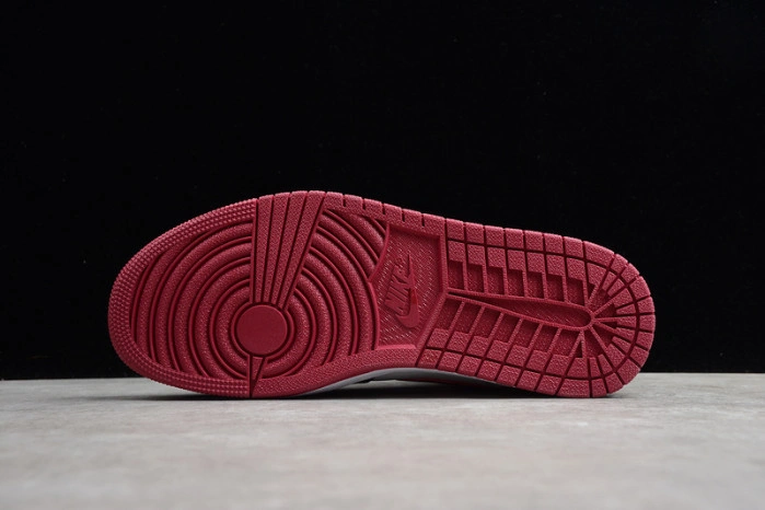 Jordan 1 Mid SE Black Dark Beetroot (W)   CZ4385-016