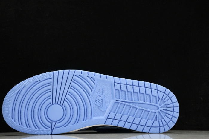 Jordan 1 Mid University Blue Black   DQ8426-401