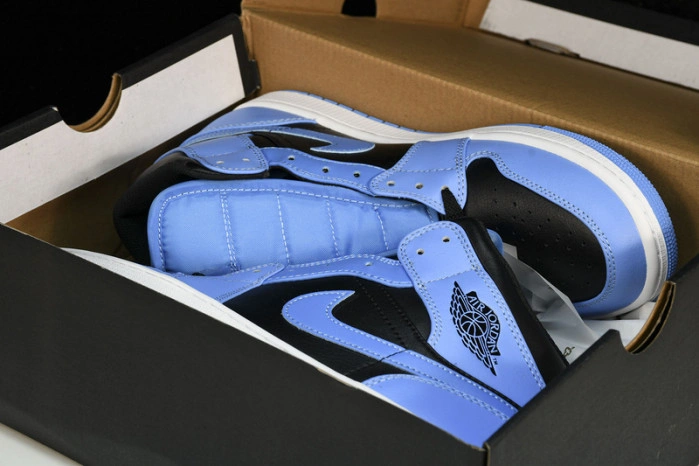 Jordan 1 Mid University Blue Black   DQ8426-401