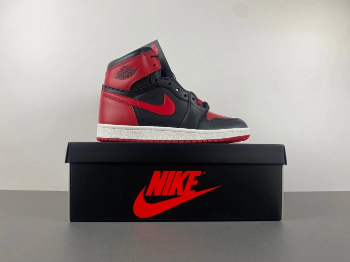 Jordan 1 Retro High '85 OG Bred (2025)   HV6674-067