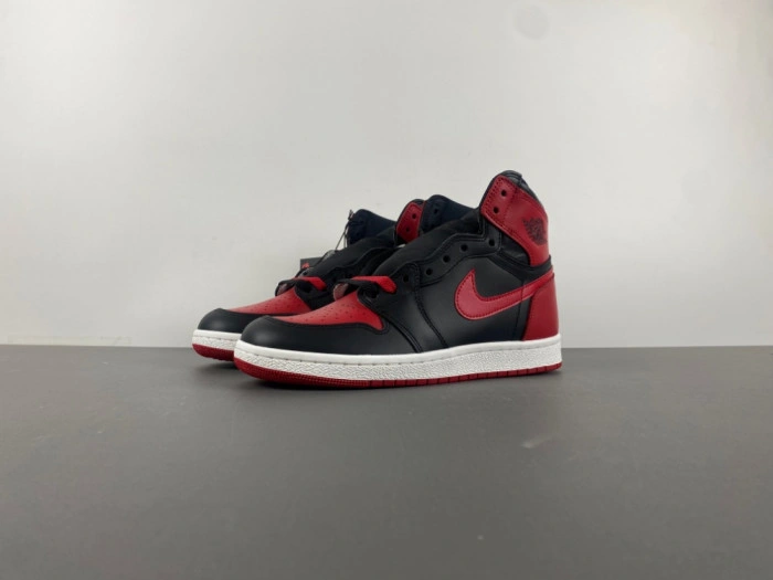 Jordan 1 Retro High '85 OG Bred (2025)   HV6674-067