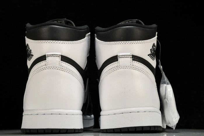 Jordan 1 Retro High OG Black White   DZ5485-010